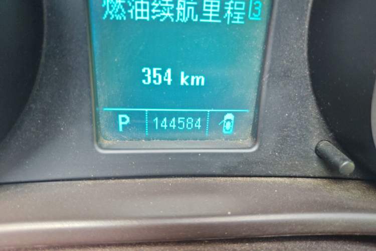 Used Buick Regal 2010 2.0L Expo Edition Odometer Close Up