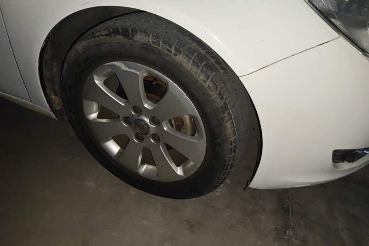 Used Buick Regal 2010 2.0L Expo Edition Right Front Wheel Hub