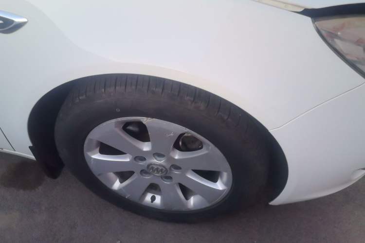 Used Buick Regal 2010 2.0L Expo Edition Right Front Wheel Hub