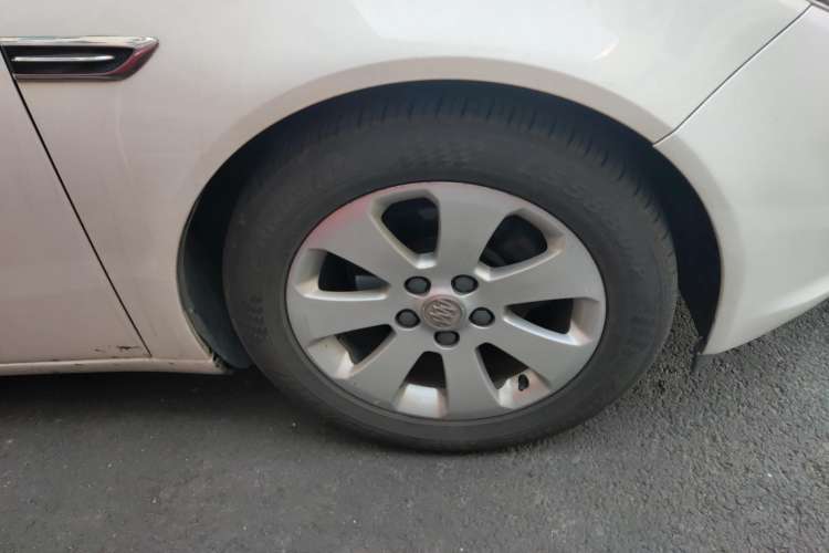 Used Buick Regal 2010 2.0L Expo Edition Right Rear Wheel Hub