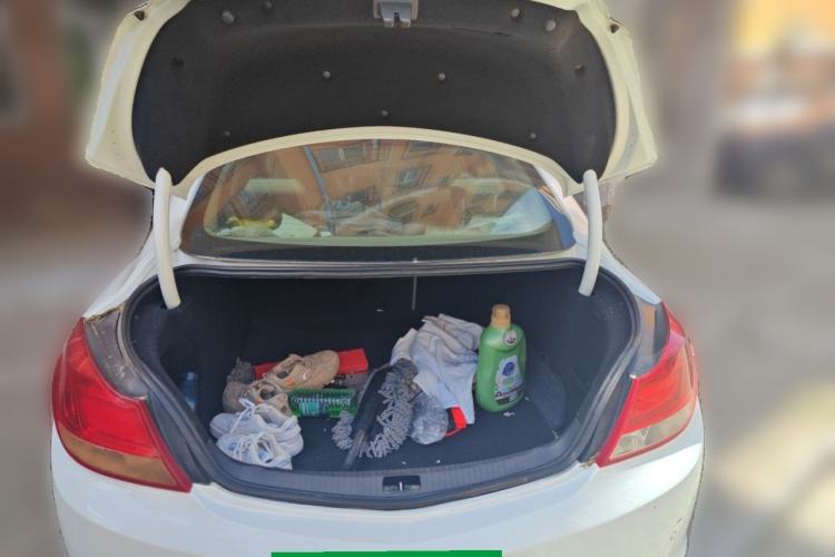 Used Buick Regal 2010 2.0L Expo Edition Trunk