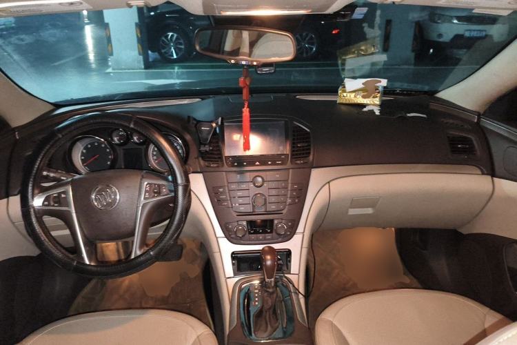 Used Buick Regal 2010 2.0L Expo Edition Center Console