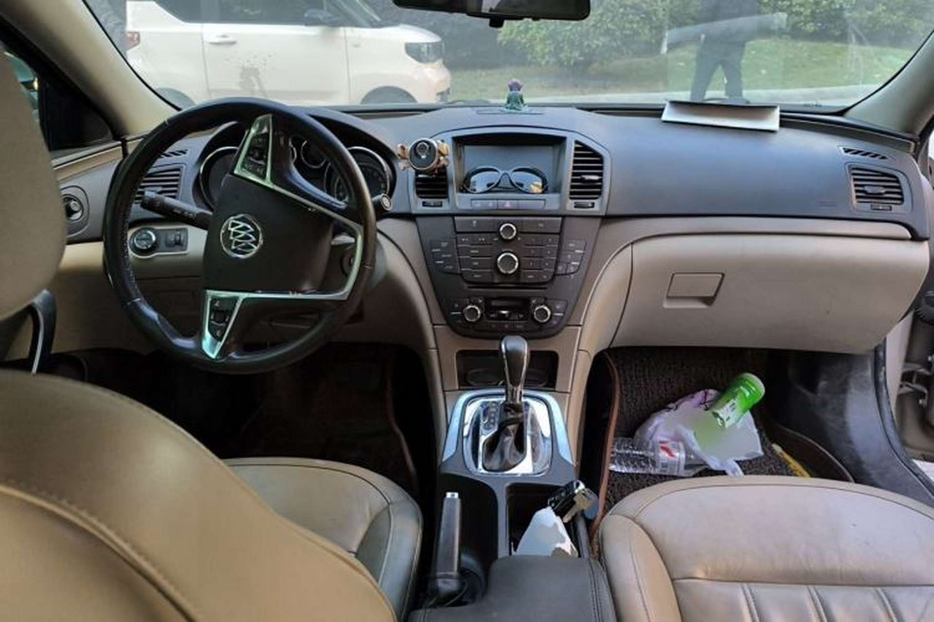 Used Buick Regal 2010 2.0L Expo Edition Center Console
