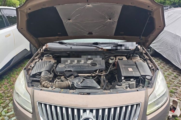 Used Buick Regal 2010 2.0L Expo Edition Engine Bay