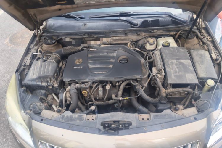 Used Buick Regal 2010 2.0T Flagship Sport Edition Engine Bay