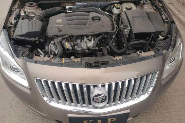 Used Buick Regal 2010 2.0T Flagship Sport Edition Engine Bay
