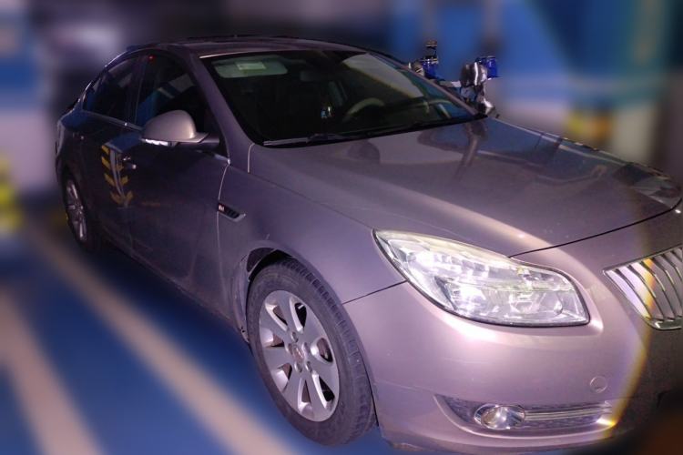 Used Buick Regal 2010 1.6T Elite Sport Edition Front Right 45 Deg