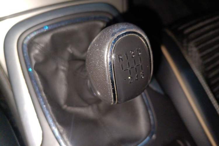 Used Buick Regal 2010 1.6T Elite Sport Edition Gear Lever