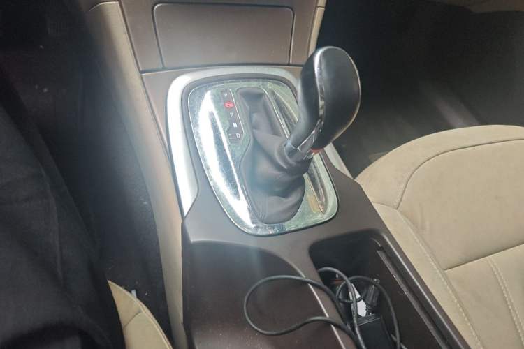 Used Buick Regal 2010 2.0L Expo Edition Gear Lever