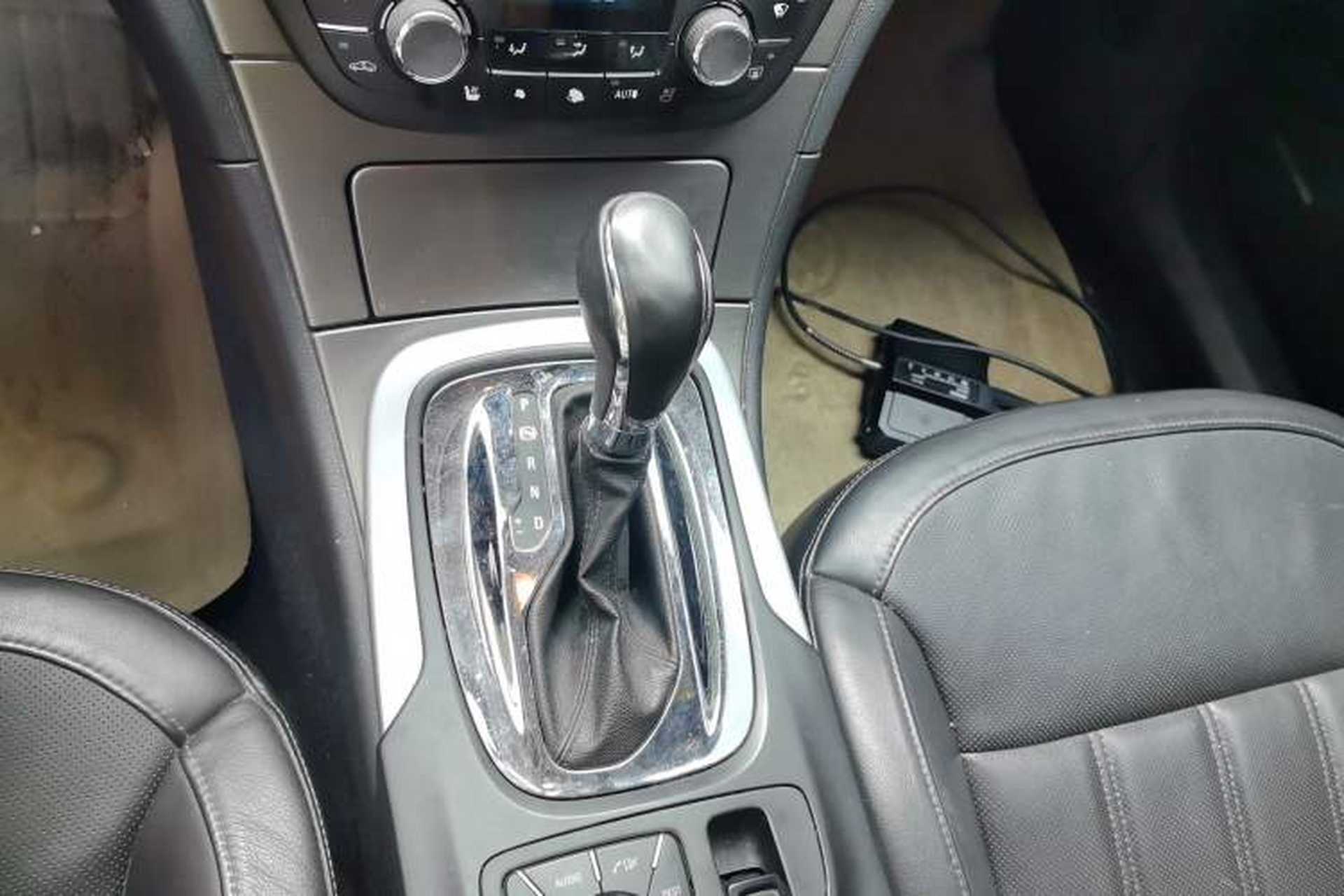 Used Buick Regal 2010 2.4L Flagship Edition Gear Lever