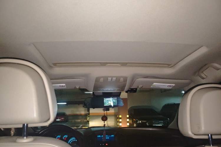 Used Buick Regal 2010 2.0L Expo Edition Headliner