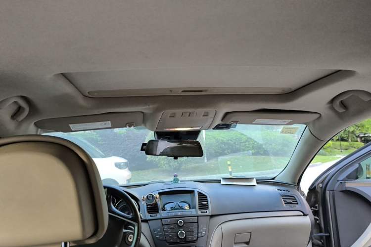 Used Buick Regal 2010 2.0L Expo Edition Headliner