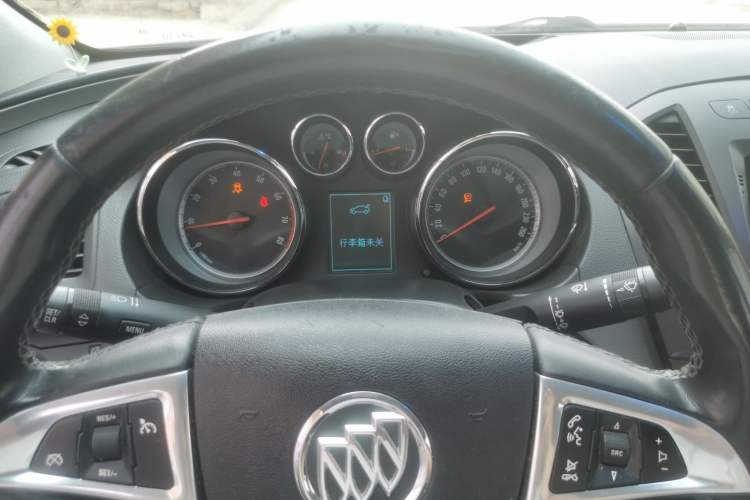 Used Buick Regal 2010 2.0T Flagship Sport Edition Instrument Cluster