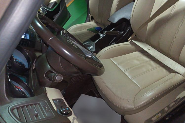 Used Buick Regal 2010 2.0L Expo Edition Left Front Seat