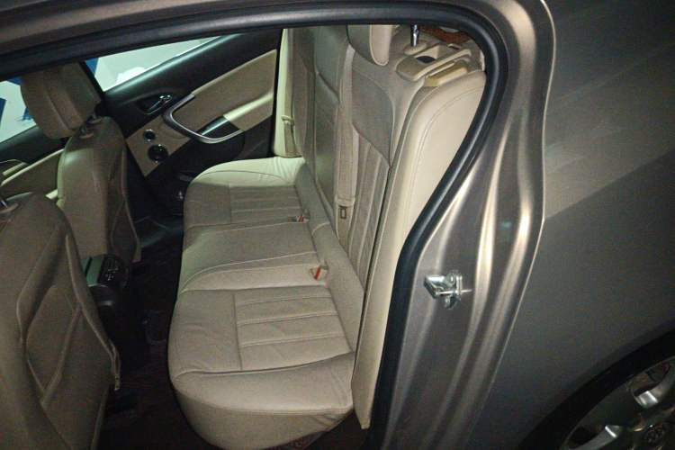 Used Buick Regal 2010 2.0L Expo Edition Left Rear Seat