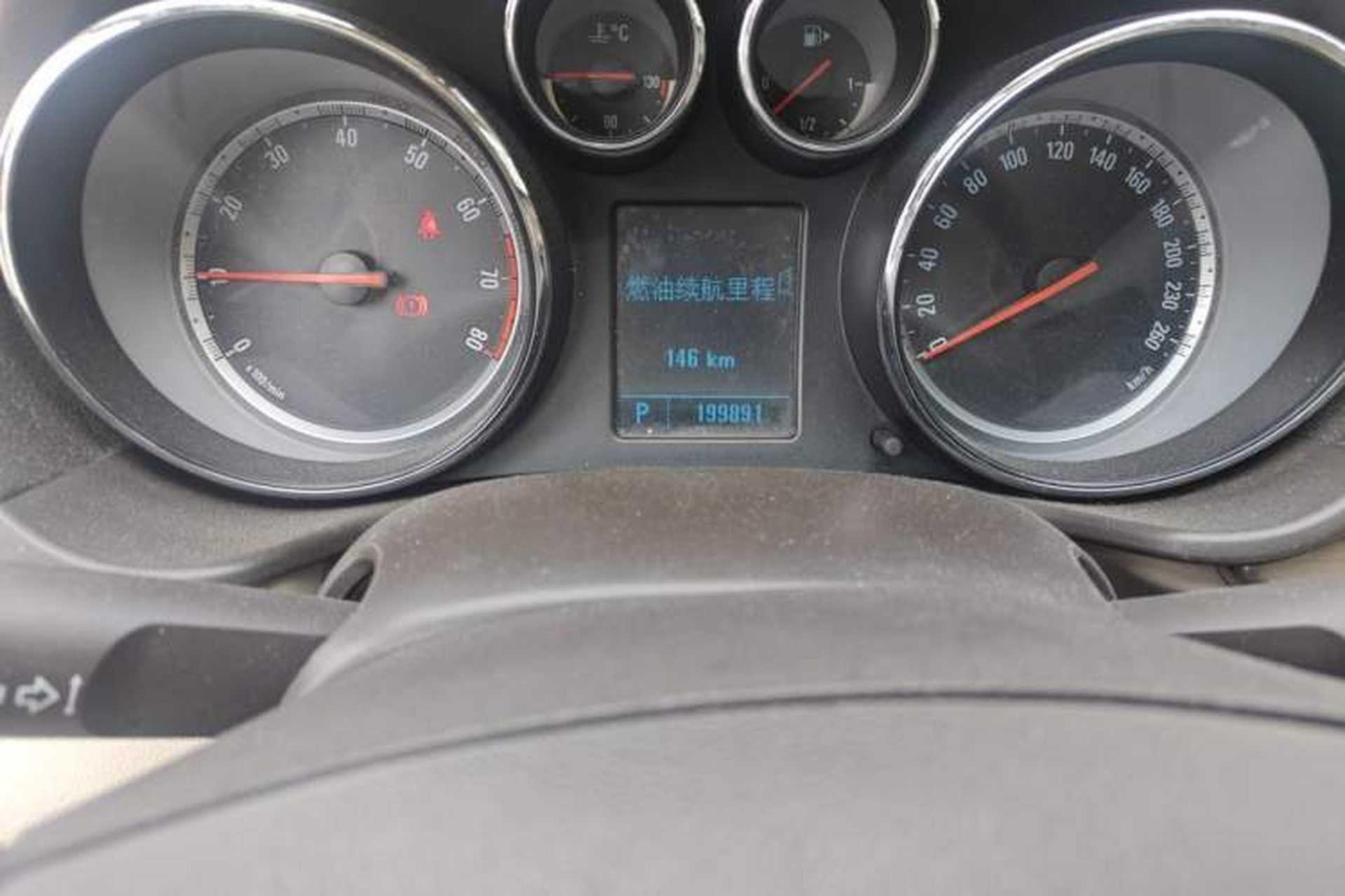 Used Buick Regal 2010 2.0L Expo Edition Odometer Close Up