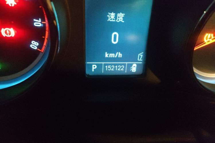 Used Buick Regal 2010 2.0L Expo Edition Odometer Close Up