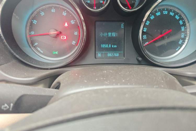 Used Buick Regal 2010 2.0L Expo Edition Odometer Close Up