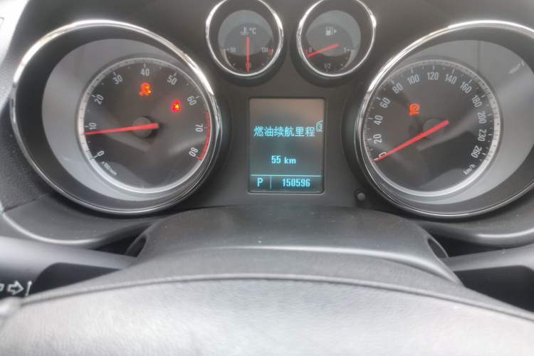 Used Buick Regal 2010 2.0T Flagship Sport Edition Odometer Close Up