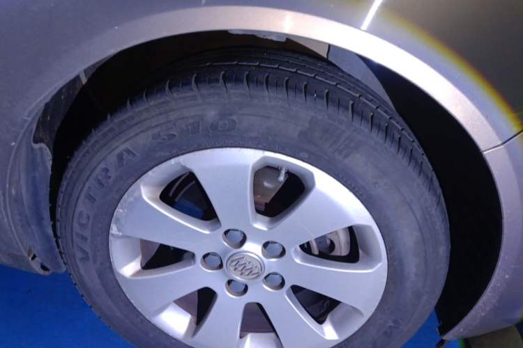 Used Buick Regal 2010 1.6T Elite Sport Edition Right Front Wheel Hub