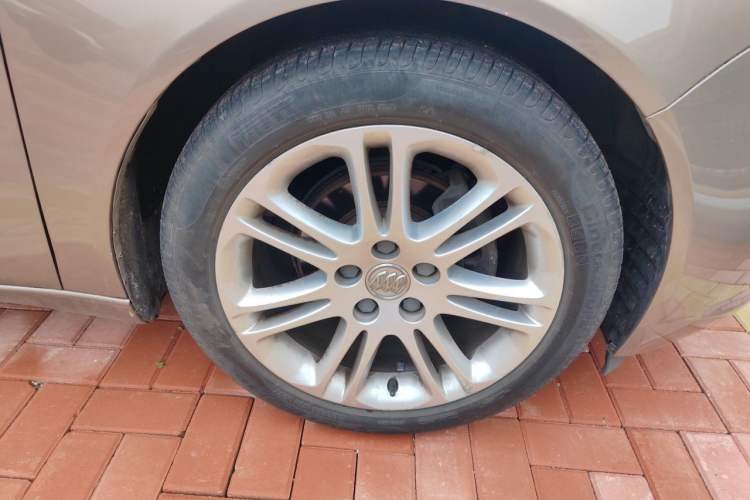 Used Buick Regal 2010 2.4L Flagship Edition Right Front Wheel Hub