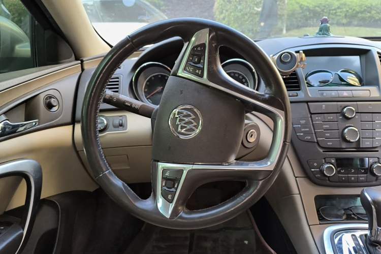 Used Buick Regal 2010 2.0L Expo Edition Steering Wheel