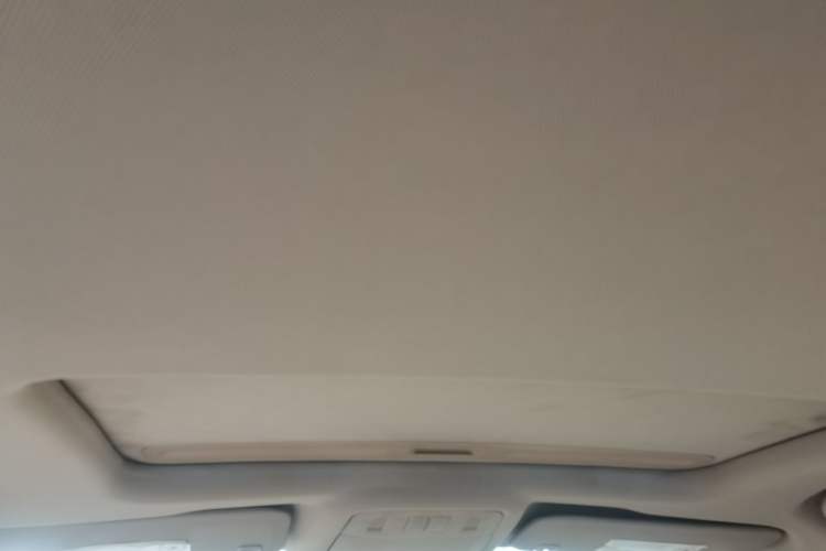 Used Buick Regal 2011 2.0L Comfort Edition Headliner