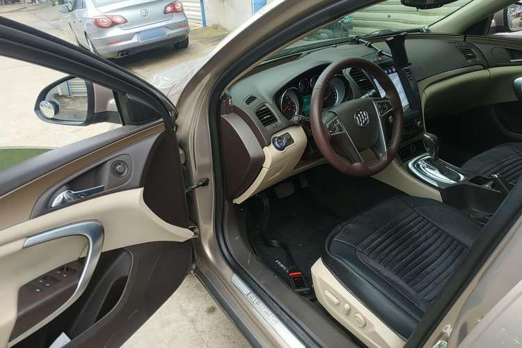 Used Buick Regal 2011 2.4L SIDI Elite Edition Driver Seat