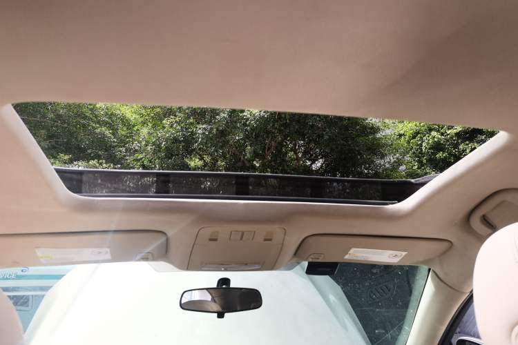 Used Buick Regal 2011 2.0L Comfort Edition Headliner
