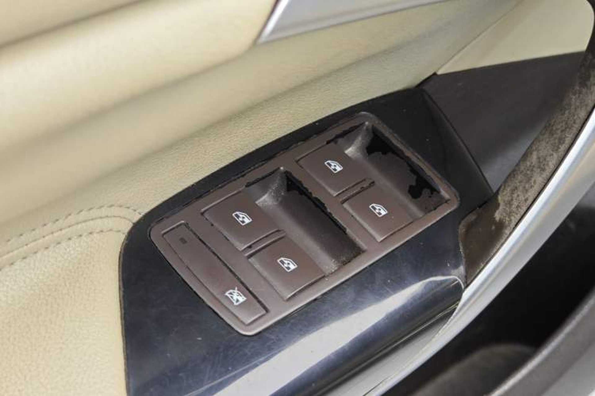 Used Buick Regal 2011 2.0L Comfort Edition Interior 12