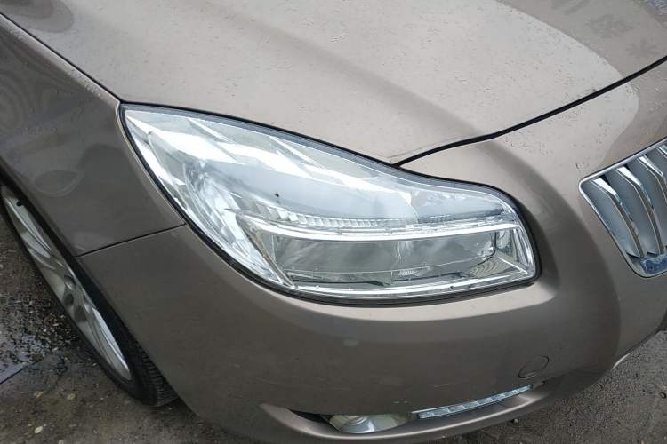 Used Buick Regal 2011 2.4L SIDI Elite Edition Right Front Headlight