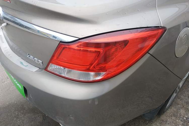 Used Buick Regal 2011 2.4L SIDI Elite Edition Right Rear Taillight