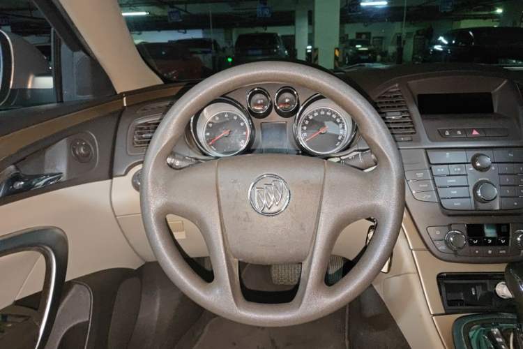 Used Buick Regal 2011 2.0L Comfort Edition Steering Wheel