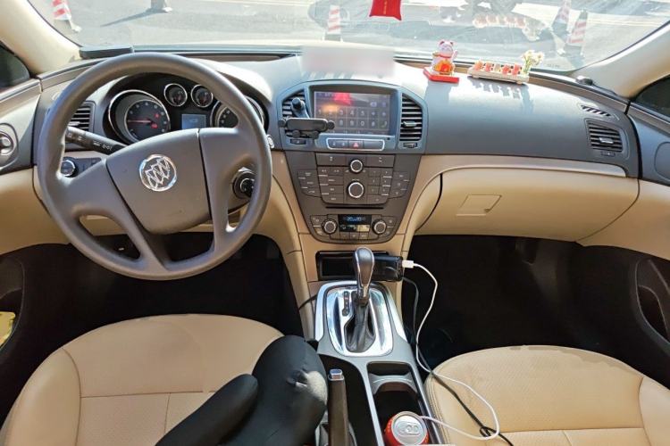 Used Buick Regal 2011 2.0L Comfort Edition Center Console
