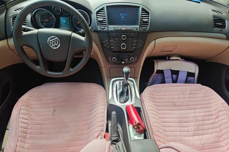 Used Buick Regal 2011 2.0L Comfort Edition Center Console