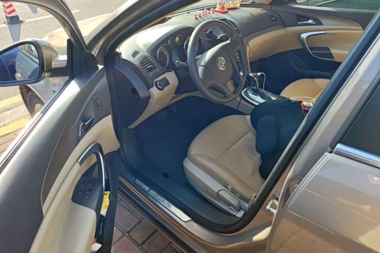 Used Buick Regal 2011 2.0L Comfort Edition Driver Seat