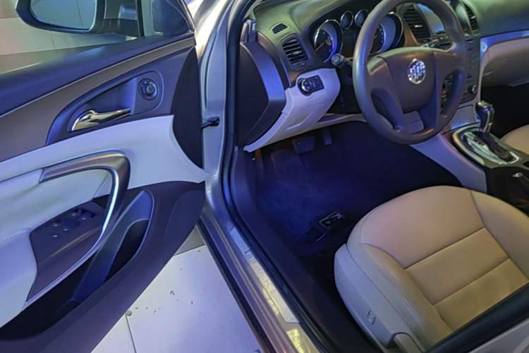 Used Buick Regal 2011 2.0L Comfort Edition Driver Seat