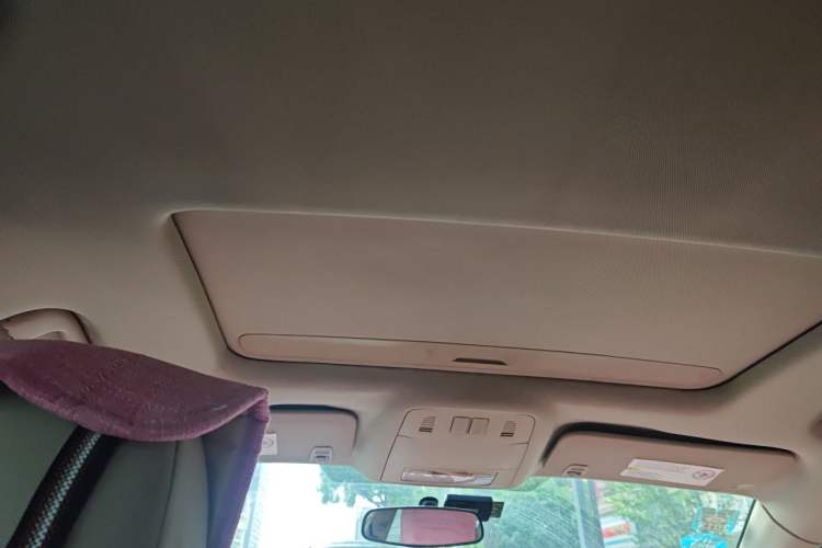 Used Buick Regal 2011 2.0L Comfort Edition Headliner