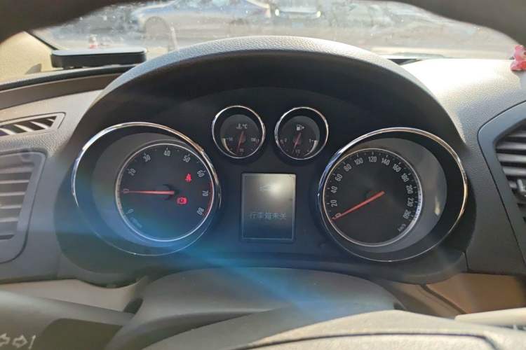 Used Buick Regal 2011 2.0L Comfort Edition Instrument Cluster