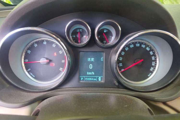 Used Buick Regal 2011 2.0L Comfort Edition Instrument Cluster