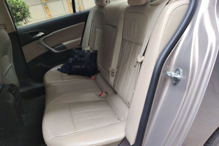 Used Buick Regal 2011 2.4L SIDI Elite Edition Left Rear Seat