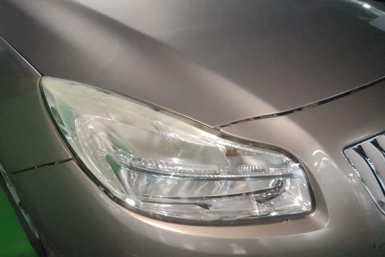 Used Buick Regal 2011 2.0L Comfort Edition Right Front Headlight