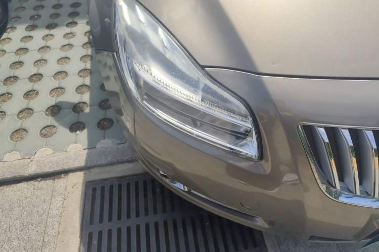 Used Buick Regal 2011 2.4L SIDI Comfort Edition Right Front Headlight