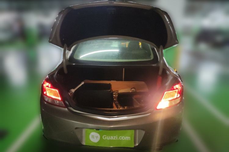 Used Buick Regal 2011 2.0L Comfort Edition Trunk