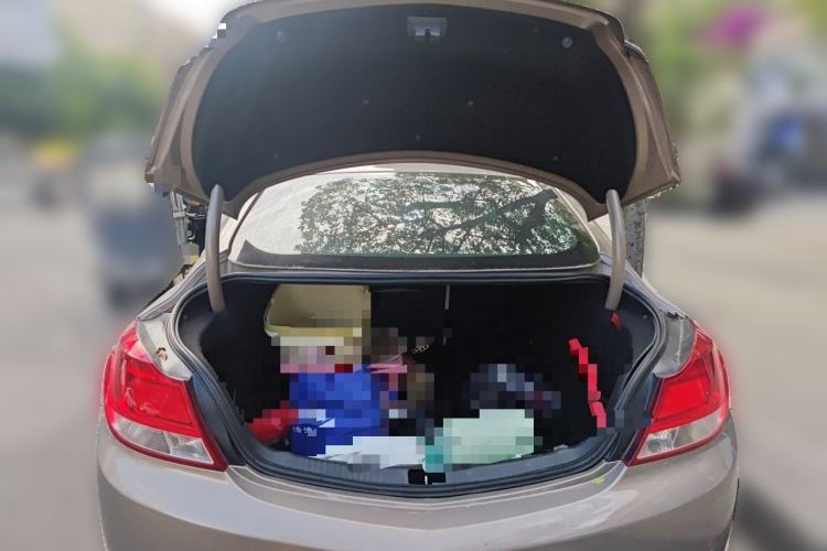 Used Buick Regal 2011 2.0L Comfort Edition Trunk