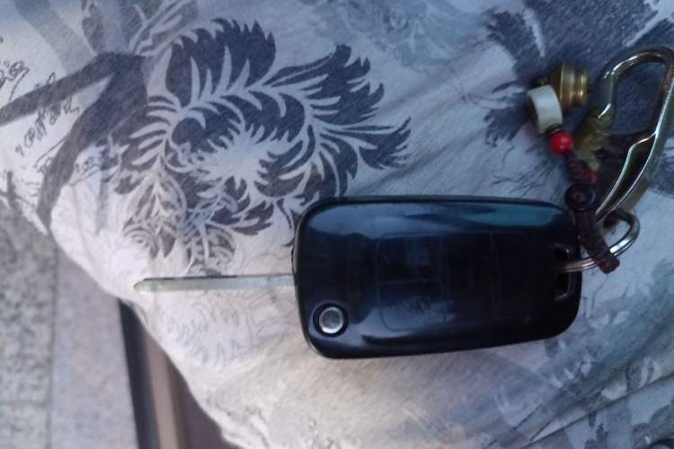 Used Buick Regal 2011 2.0L Comfort Edition Vehicle Key