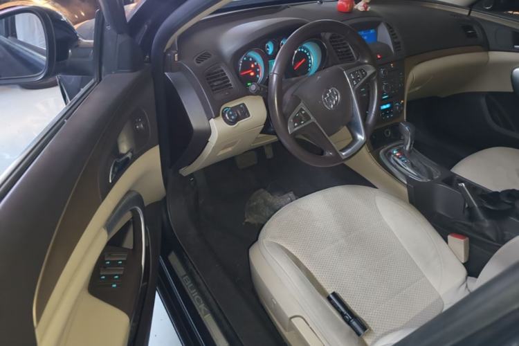 Used Buick Regal 2011 2.4L SIDI Comfort Edition Driver Seat