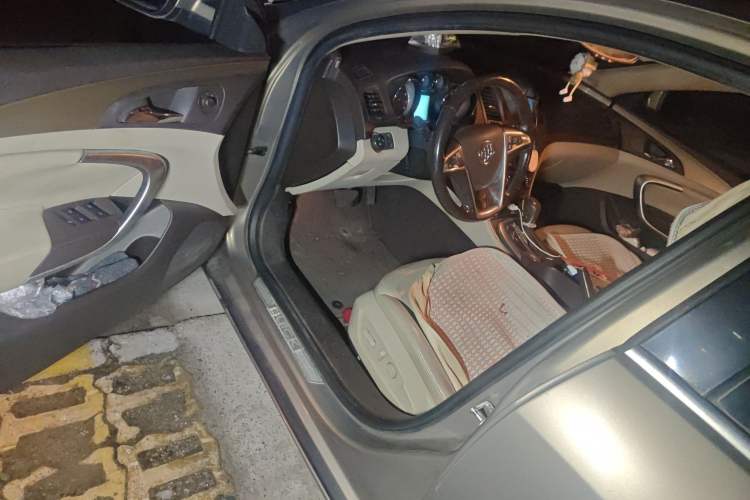 Used Buick Regal 2011 2.0L Comfort Edition Driver Seat