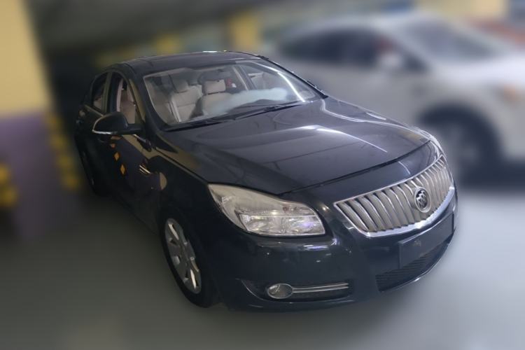 Used Buick Regal 2011 2.4L SIDI Comfort Edition Front Right 45 Deg