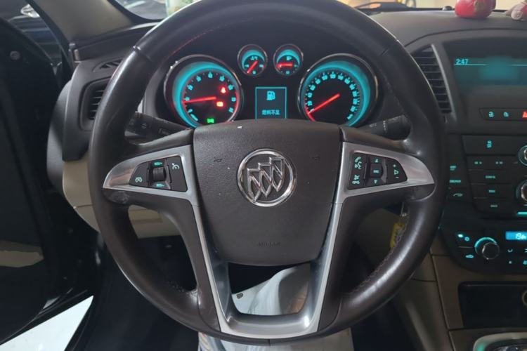 Used Buick Regal 2011 2.4L SIDI Comfort Edition Steering Wheel